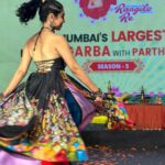 Manasi Parekh Instagram - 🧚🏽👑🎙️♥️ #reels #transitionreels #festival #navratri