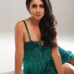 Manasi Parekh Instagram - Just cos I work hard doesn’t mean I don’t like to have fun 😎 . . . 📸 : @lovdipsingh Styling : @style_tubbies Makeup : @pintu_makeup Hair : @yogitasheth96