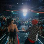 Manasi Parekh Instagram - What a night!!! #Ashtami was powerful and full of energy!! . . . Styling : @styleitwithniki Outfit : @_krishna_styles_ Jwlry : @thejewelstudiio Nesco Centre