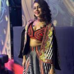Manasi Parekh Instagram - I personally prefer the second one. You? Stylist : @styleitwitniki Outfit : @sovi_by_vs Jewellry :@culture_signature_jalpathakkar