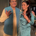 Manasi Parekh Instagram - Finally worked with the one and only @randeria_siddharth on 2 ads and it was fun!! @pareshrawalofficial and Siddharth sir are the two pillars of Gujarati theatre and films and I am so so lucky to have worked with both 😍😍 #grateful #comingsoon G.M Studio(sakinaka)