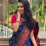 Manasi Parekh Instagram - How I love Diwali 🧨🎇 😍 The Patola sari @gauridighe 🤌🏼🤌🏼 Inaugurated my new #iphone15promax with these pics by @parvathy_naveen Home Sweet Home