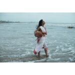 Manasvi Mamgai Instagram - Part-3 किताब के भीतर का एक समंदर, और समंदर के भीतर की एक किताब । - तरुण चौहान . Portrait - @imanasvi 🧜🏼‍♀️✨ @dasmkti @sajjadkhannsd ✨✨ . Special thanks - @atishayakhil @zeba_hussain_101 @darkmatterin ✨✨ Mumbai - मुंबई