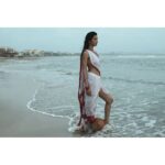 Manasvi Mamgai Instagram - Part-3 किताब के भीतर का एक समंदर, और समंदर के भीतर की एक किताब । - तरुण चौहान . Portrait - @imanasvi 🧜🏼‍♀️✨ @dasmkti @sajjadkhannsd ✨✨ . Special thanks - @atishayakhil @zeba_hussain_101 @darkmatterin ✨✨ Mumbai - मुंबई