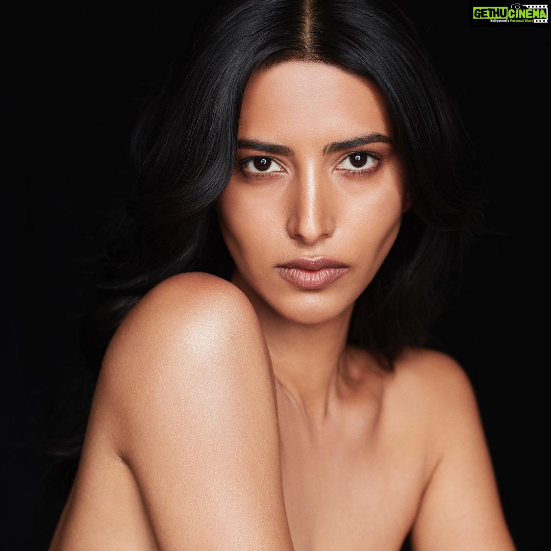 Manasvi Mamgai Instagram - Beauty by @arjun.mark @upadhyayrakhi @billymanik81 @sameer_junaidi