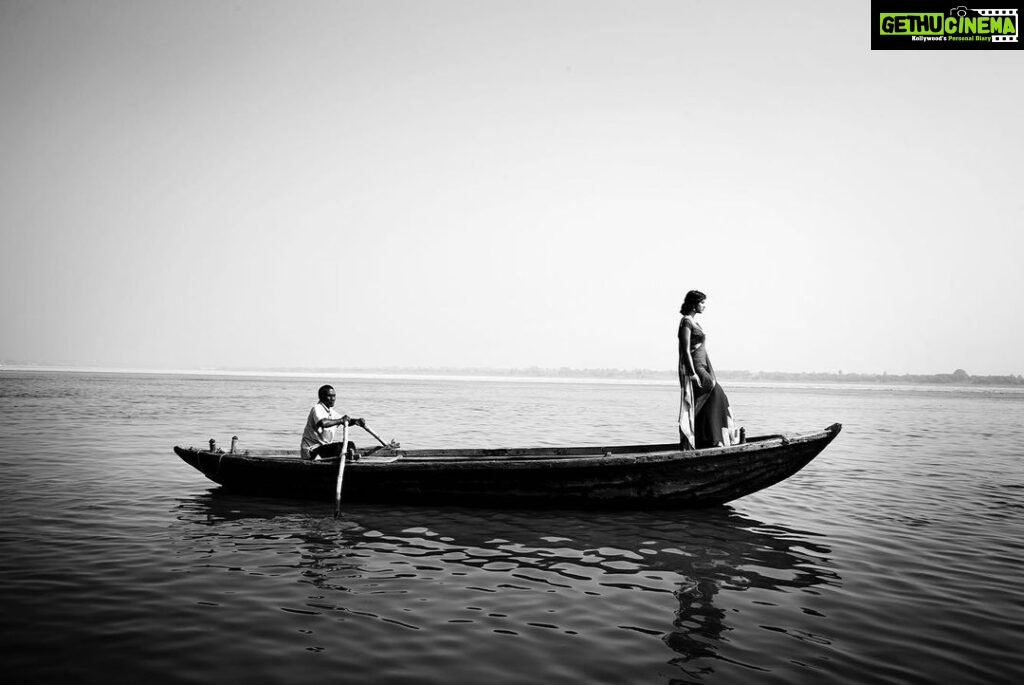 Manasvi Mamgai Instagram - India calling… (1) Varanasi, India
