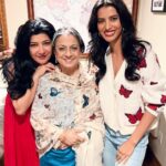 Manasvi Mamgai Instagram - Tanuja ji is life goals!! So lively and fun, dropping life wisdom every now and then. What a wonderful evening celebrating her 80’s birthday in LA @reshmadordi Los Angeles, California