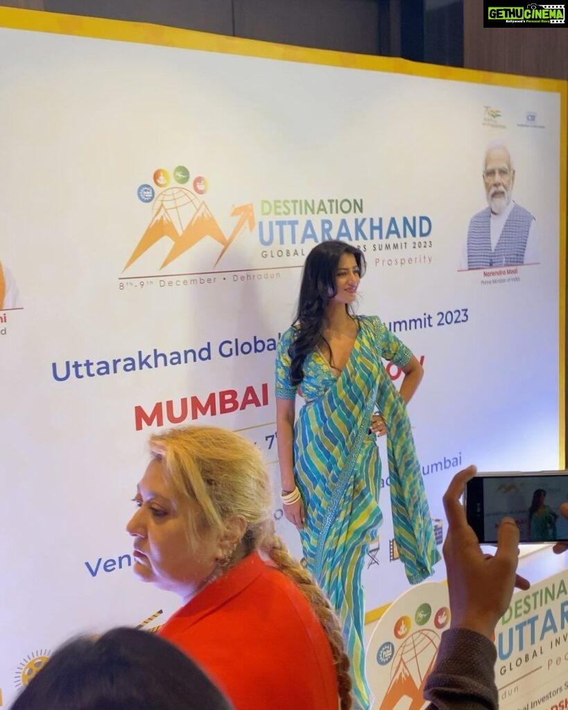 Manasvi Mamgai Instagram - Extending my heartfelt congratulations to the Uttarakhand Government for their commendable efforts in taking initiatives to facilitate film shoots in the state. It was an honor to engage in a productive conversation with the esteemed Chief Minister Shri @pushkarsinghdhami.uk about showcasing Uttarakhand to the global audience.