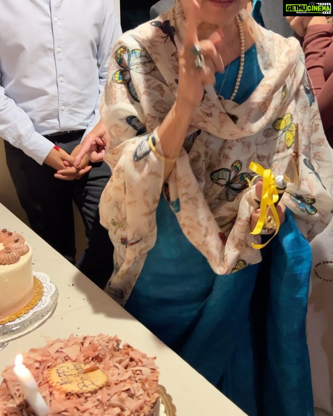 Manasvi Mamgai Instagram - Tanuja ji is life goals!! So lively and fun, dropping life wisdom every now and then. What a wonderful evening celebrating her 80’s birthday in LA @reshmadordi Los Angeles, California