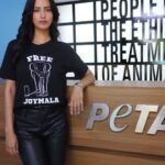 Manasvi Mamgai Instagram – This #WorldElephantDay, actor and PETA India spokesperson @imanasvi wants you to help #FreeJoymala.
Visit PETAIndia.com/FreeJoymala or click the link in the bio to help free this suffering elephant now.
#ManasviMamgaiForPETAIndia #NotOursToAbuse #ElephantsBelongInTheWild #AnimalRights #PETAIndia