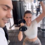 Mandana Karimi Instagram - Focusing on me with a little help from @rohangoradia @anytimefitnesskempscorner 💪✨ #stayfocused #sundayfunday Mumbai - मुंबई