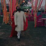 Mani Bhattacharya Instagram – कोरा सुतैला ये सईया ❤️❤️🔥💐
@samarsinghh @mani_bhattachariya 
@saurabhrasgulla  ज्यादा से ज्यादा प्यार दुलार खूब बनाए रखना आप सब इस गाने को ❤️💙🌷 जिला आजमगढ़ बादशाहो का शहर