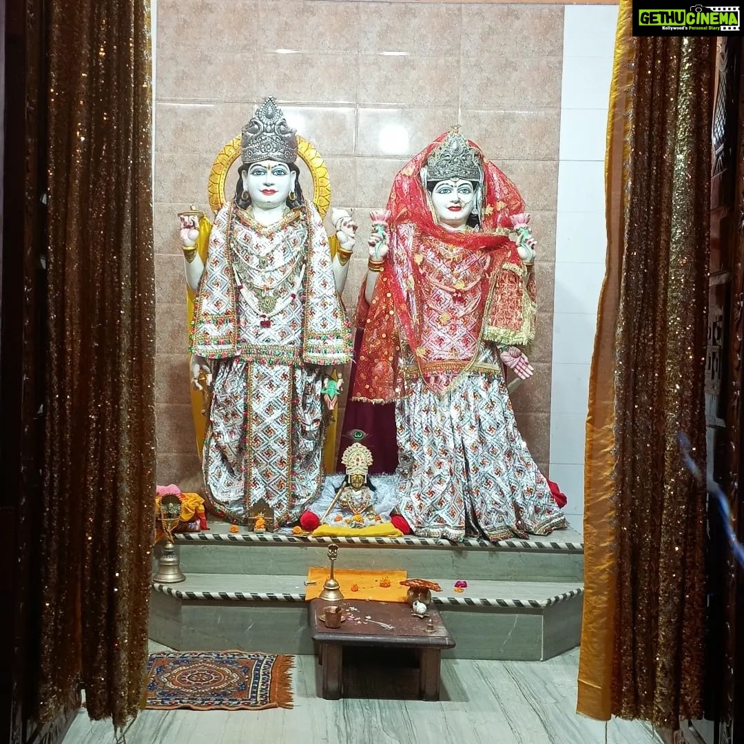 Mani Bhattacharya Instagram - राधा🌹 कृष्ण💞🌺🌺💞