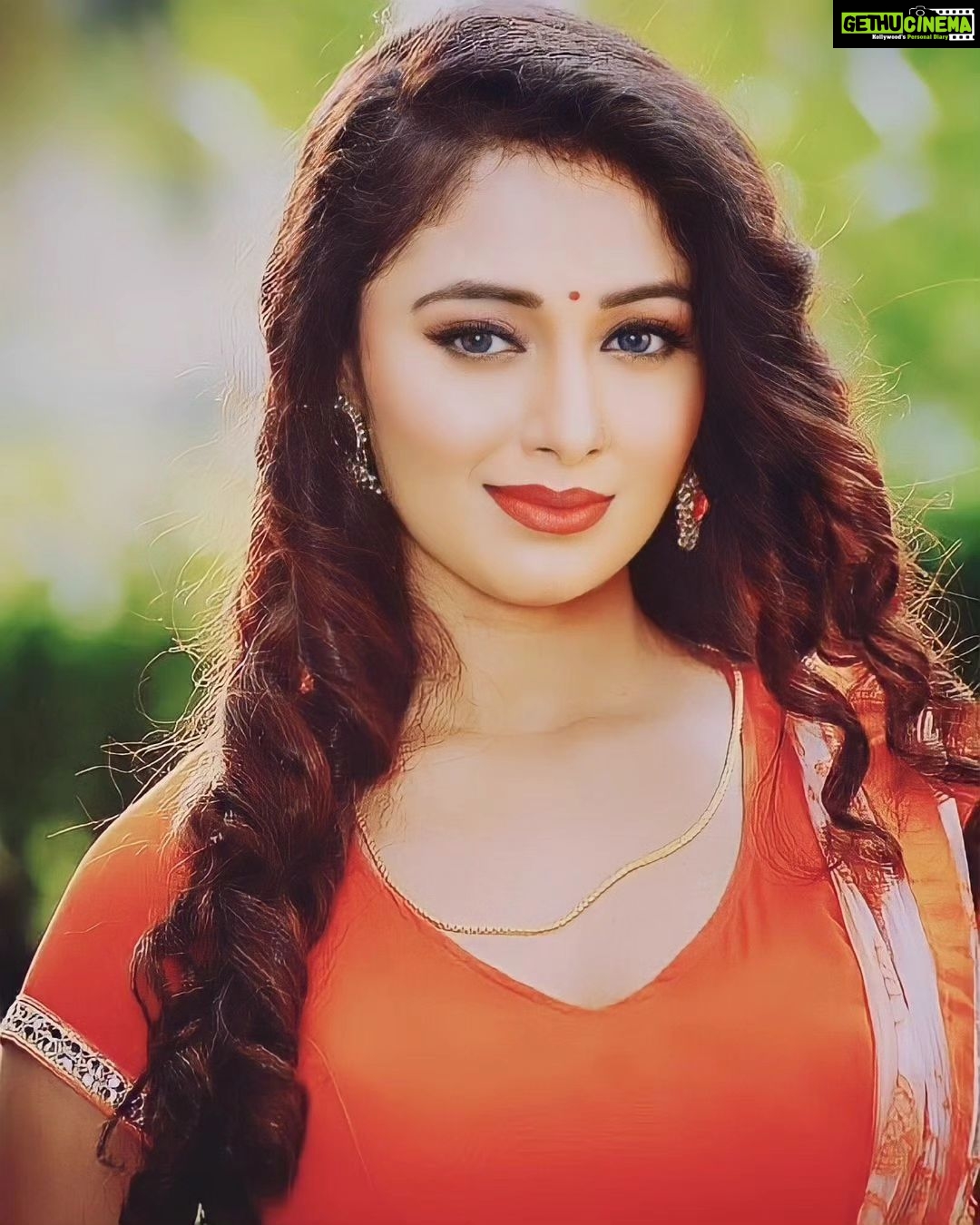 Mani Bhattacharya Instagram - Follow Me @bhojpuri_lover_ishu ❤🙏 . #manibhattachariya #favorite #heroine #fav #loveyou #viral #explore No Location ✔
