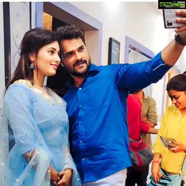 Mani Bhattacharya Instagram - Aaj ka sabse sundar pic's @khesari_yadav @mani_bhattachariya Beautiful Life