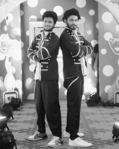 Mani Chandra Instagram - 8th Annual Vijay Tele Awards 
Roast Performance of all the serials and reality shows 🥳

So happy for you @kuraishi_the_entertainer darling for winning favourite comedian award❤️🥳👏🏻

Do watch our performance this Sunday @ 3pm onwards 🥳

Special Thanks to @joshua_preetham ❤️ @richardsamsonj ❤️ @ganavinoth_offical ❤️ @globalvillagers ❤️

Costume @dipti11_official ❤️

#vijayteleawards #8thvijaytelevisionawards #vijaytelevisionawards #8thannualvijaytelevisionawards #manichandra #kuraishi #mani