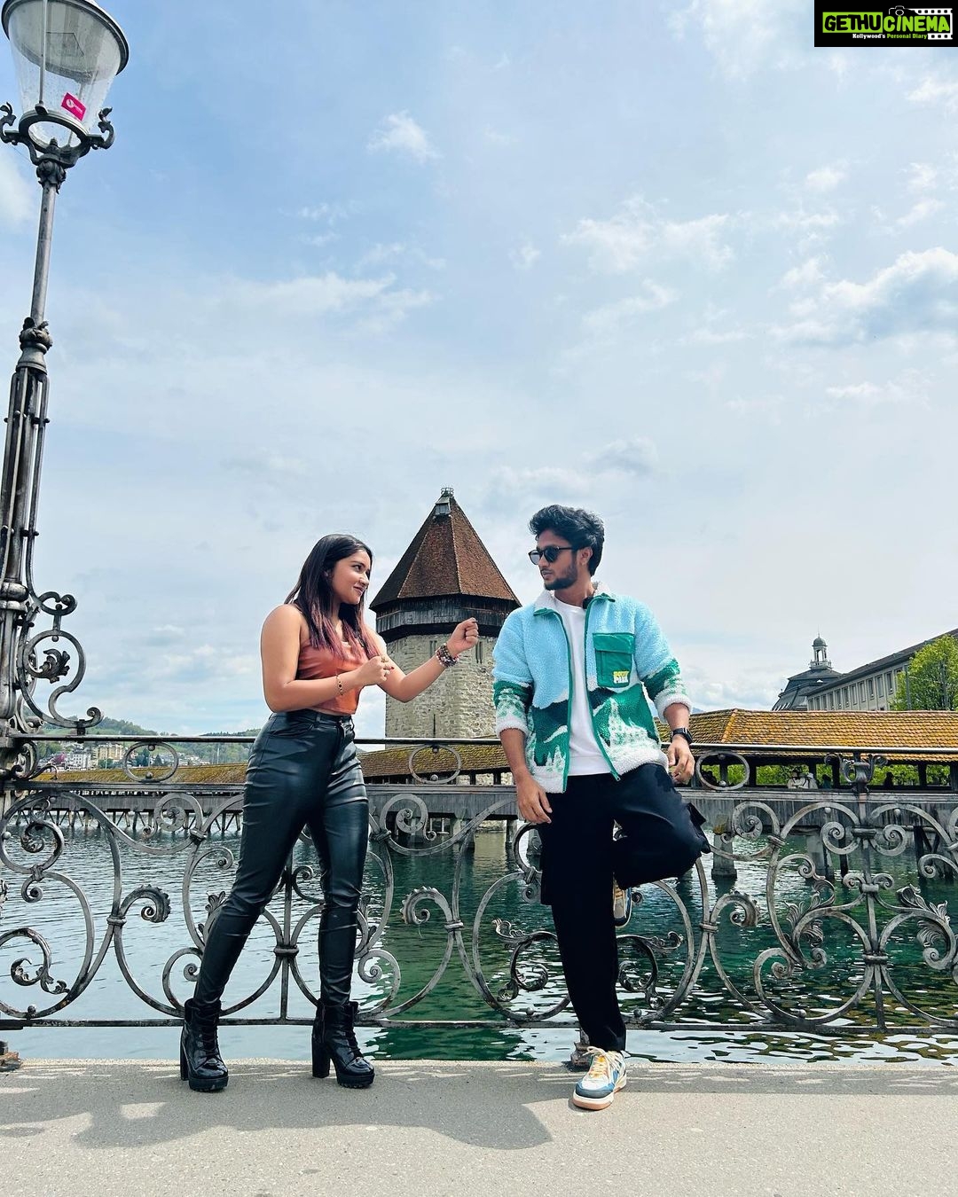 Mani Chandra Instagram - Ippadi yellam post podradhale yengala lovers nu nenaichiradhinga 👀 Enakku nalla taste iruku 🥴😏 With my chello @im_raveena_daha 🖤 Switzerland