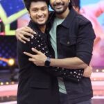 Mani Chandra Instagram - Happy birthday @sivakarthikeyan annaa❤️😘 That genuine hug and love ❤️ The man of full positivity 💪🏻 Positive vibe ❤️ Love u na 😘 Chennai, India