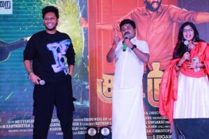Mani Chandra Instagram - #kudimahaan audio launch 🔥❤️
Fun moments with @1gpmuthu @arun_aravind_twins @vjpaaru ❤️❤️❤️

All the best team ❤️🔥

@scenariomediaworks_offl

@vijaysivan_ @chandiniofficial @prakashplays @meyyendiran88 @suresh.chakravarthy  @namonarayananoffl @honestraj.vijay_tv @tanujmenon_offl @theroadmap_digital @trendmusicsouth @radiocitytamil_ 

@bnellaiyappan @NARESHKUMAR2808  @rpmanivannan25 @suresh_actor @la.dino40 @dir_christopher  @na_than_david @Rathanrocks @Sathish98407
@a._john_pro @shibuneel @finetrimstudios @yadav_jbs @priyaa.karan @priyaharie @PREMKARUNTHAMALAI @heroic_kid @prabanjs_Official
@SakthipriyanCi1 @amir_ads
@manichandra_official @keshavvinodofficial @velssing @sudharsan_hemaram 
 @vishnu_m_n @shehnaiballeshofficial @shruthi4250 @vjganesan
