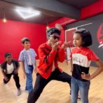 Mani Chandra Instagram – Vibing for Hayyoda with these kids ❤️🥳
#Hayyoda #Jawan @iamsrk @whiz_bliz @anirudhofficial @atlee47 Bangalore, India