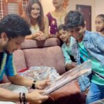 Mani Chandra Instagram – Isn’t this a true happiness getting gifts from kids 🥹❤️
A perfect bliss moment 🤍
This birthday was soooooo soooooooo much of surprises 🖤🥹and special moments which I can’t forget for lifetime 🖤🤍😘

VC @vimal_vicky7 ❤️😘 Bangalore, India