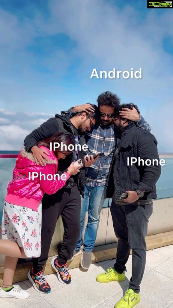 Mani Chandra Instagram - Annan Kittaa Airdrop illayaaa😳🤣?? IPhone vs Android sudhanaigal 🤣 Airdrop paridhabangal 🤣 Switzerland sambavangal 🤣