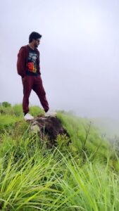 Mani Chandra Instagram - Live now 🖤
No matter what , make the best out of the life you are given . 
Enjoy the process 🖤🙌🏻

VC : @karthikcanclick 💙

#naturelove #nature #naturelover #cliff #mani #manichandra