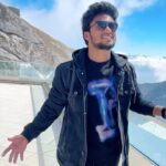 Mani Chandra Instagram – I love Everything about Switzerland 🤍🥹

Andha Aagayam Podhatha Paravai Ondru
Nadhi Kannaadi Paarthu
Manam Nirainthathu Indru 🖤 

VC @tsk_actor darling ❤️