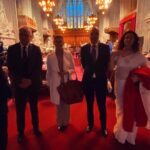 Manisha Koirala Instagram - Tea reception and tour with the Chairman for Culture @munsur.ali @guildhallartlondon @cityoflondon City of London Guildhall