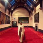 Manisha Koirala Instagram - Tea reception and tour with the Chairman for Culture @munsur.ali @guildhallartlondon @cityoflondon City of London Guildhall