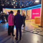 Manisha Koirala Instagram - Yesterday ITV1 @Lorraine morning show with @doctoramirkhan Gp raising awareness on ovarian cancer n importance of preventive lifestyles !!