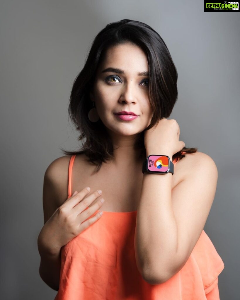 Mansi Srivastava Instagram - Elevate your everyday style with Redmi Watch 3 Active. A design that seamlessly blends with your attire and adds an air of sophistication to every occasion. #RedmiWatch3Active #wearabletech #smartwatch #xiaomi #redmi #lifestyle #everyday