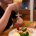 Mansi Srivastava Instagram - Tag a Foodie 😅🙈