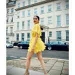 Manushi Chhillar Instagram - @karinabondlondon ready and here are some of my favourite moments 💛💛 #LFW 📷 @_jenna.alexandra London, United Kingdom