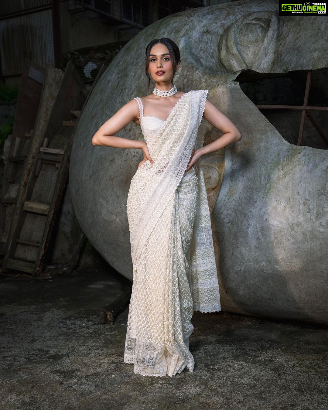 Manushi Chhillar Instagram - Every Saree tells a story, can you read mine? 🤍