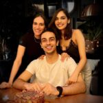 Manushi Chhillar Instagram - The best gift our parents could’ve given me ❤️❤️ My BFFs, travel buddies, cheerleaders and the biggest entertainment ❤️❤️ #HappyRakshabandhan to the best siblings ❤️❤️