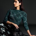 Manushi Chhillar Instagram - My date with the Dior Toujours🖤🖤 @Dior #DiorAW23​ #Diortoujours Styled by @sheefajgilani Shot by @frontrowgypsy