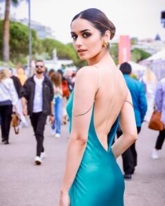 Manushi Chhillar Instagram - Just a normal day at #Cannes 
👗👗👗

Outfit - @galvanlondon
HMU - @gpkritikos 
Earrings - @viangevintage
Ring- @bblinggbymeghana 
Footwear - @giuseppezanotti
Bag - @aispi.co x Rosantica
Styled by - @sheefajgilani 
Team - @astha_kothari @sabrinawhite98 @everythingsanch @kanishka.__