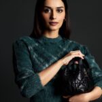 Manushi Chhillar Instagram - My date with the Dior Toujours🖤🖤 @Dior #DiorAW23​ #Diortoujours Styled by @sheefajgilani Shot by @frontrowgypsy