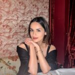 Manushi Chhillar Instagram - #photodump from across the table 😋😋