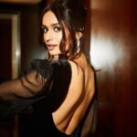 Manushi Chhillar Instagram - The elevator series 🖤🖤