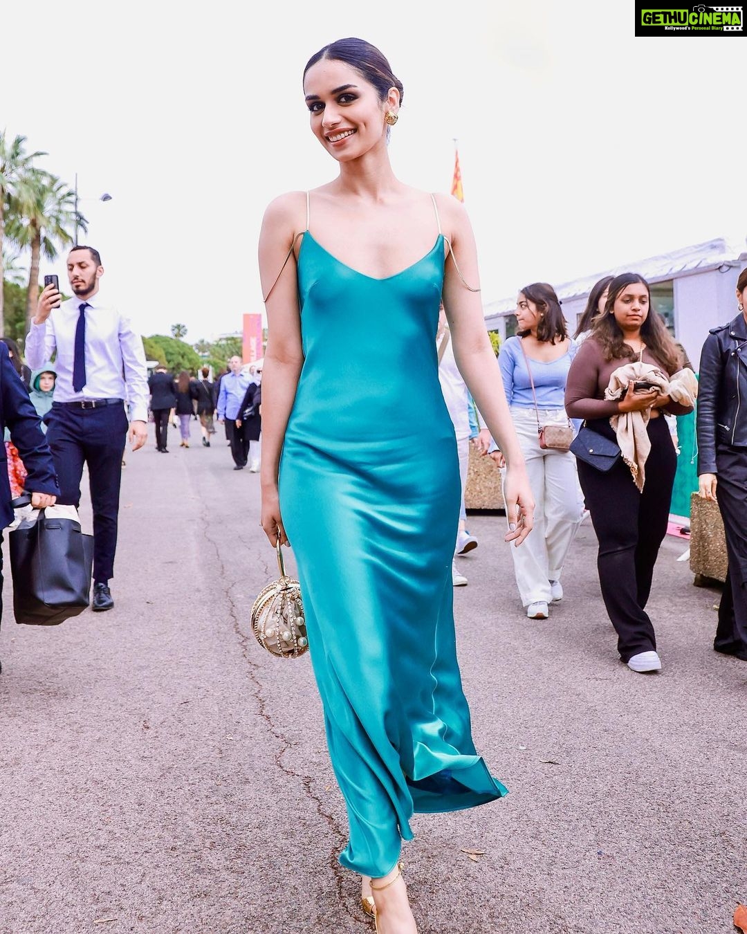 Manushi Chhillar - 395.5K Likes - Just a normal day at #Cannes
👗👗👗
Outfit - @galvanlondon
HMU - @gpkritikos
Earrings - @viangevintage
Ring- @bblinggbymeghana
Footwear - @giuseppezanotti
Bag - @aispi.co x Rosantica
Styled by - @sheefajgilani
Team - @astha_kothari @sabrinawhite98 @everythingsanch @kanishka.__