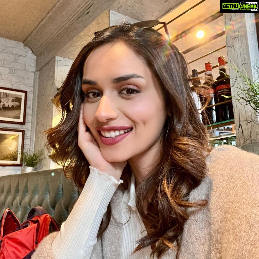 Manushi Chhillar Instagram - #smile ☺️☺️