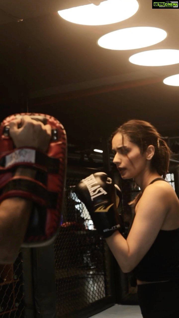 Manushi Chhillar Instagram - Progress, not perfection 😇😇😎😎