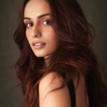 Manushi Chhillar Instagram – 🖤