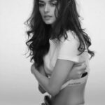 Manushi Chhillar Instagram - 🤍🖤