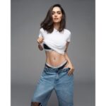 Manushi Chhillar Instagram - 🖤🖤 . 📸 @rahuljhangiani 💄 @namratasoni 🖤 @sheefajgilani