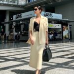 Manushi Chhillar Instagram - Here after ages, a place that holds so many fond memories 💛💛 The first country I travelled to right after winning Miss World. I still remember landing and seeing everyone reading the newspaper with my (shocked) face on the front page 😂😂 Hong Kong