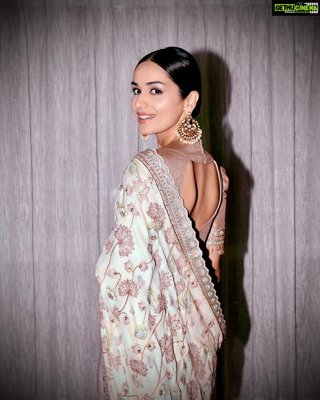 Manushi Chhillar Instagram - Ganpati Bappa Morya 🙏