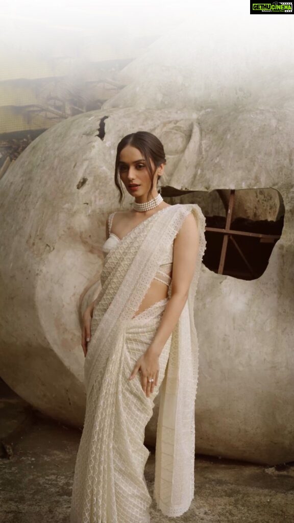 Manushi Chhillar Instagram - No one can ever say no to the magic of a saree ✨
